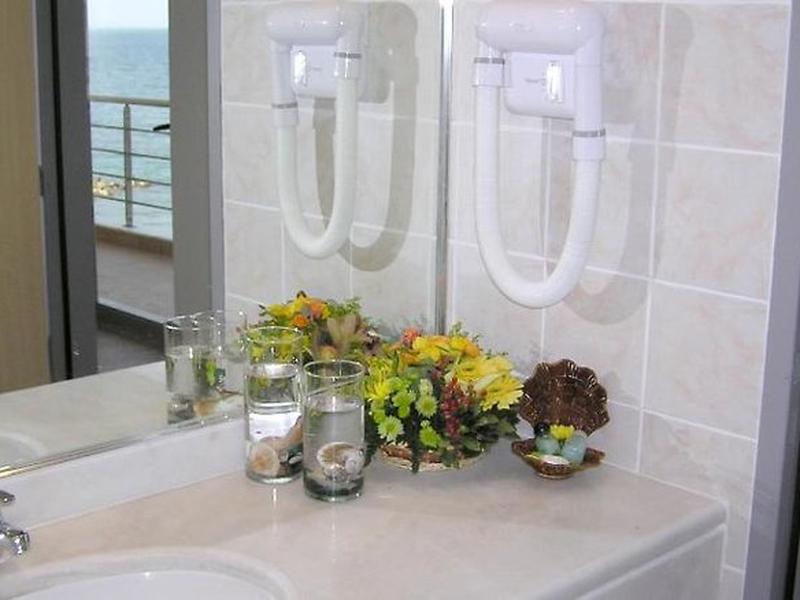 C8EFE2D68D768F2145008A27435DDCE2