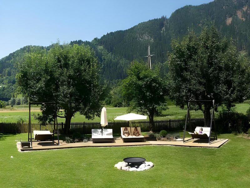 FDB74565DA37B9738D2E88233458FAEC