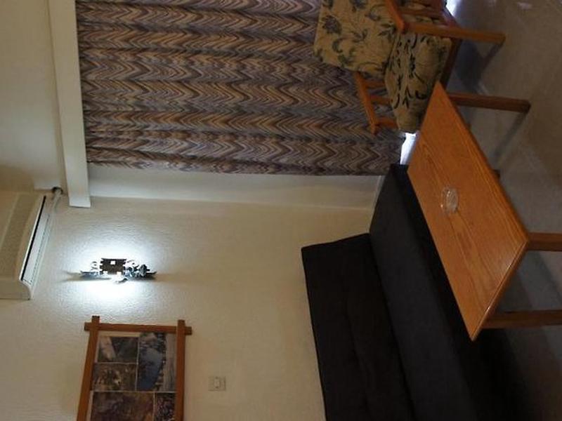 7AF75F2662F3C100FF502C41D47C4D39