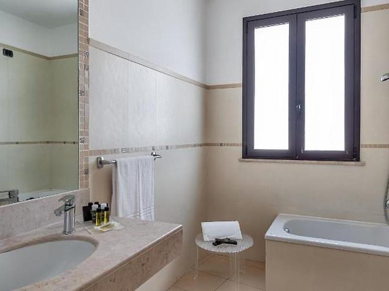 A9EA2B1B85AA935DD1204E99B911A1B3