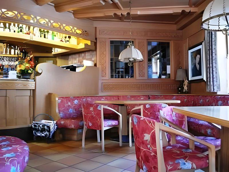 F8ACC3E8C7FD931C538ADA8D353C75B0