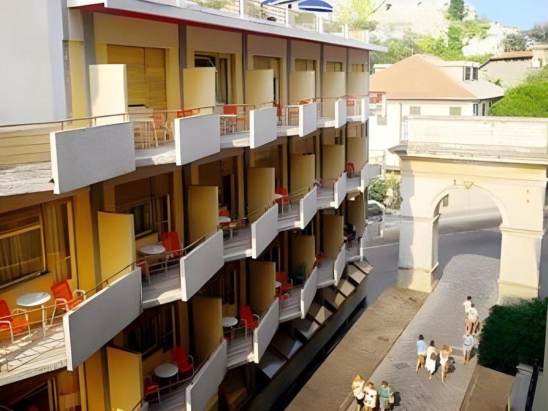 5FFF26BC737A3F933333C5BC1A81C4E6