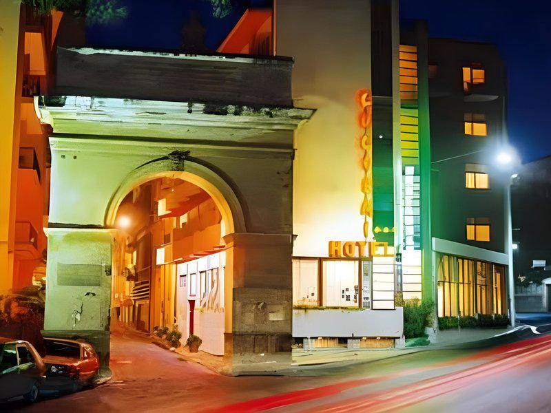 8356AD8184E3F6FCC47E8BF7D1042F69