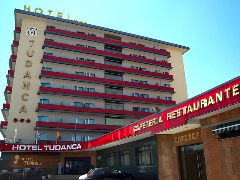 F267827E736D048BDEC22E36E9361C6A