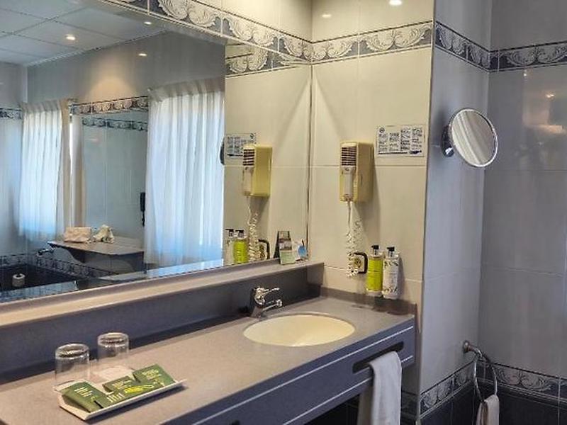 488A43432AF23B1F01BCB85A56B0B439