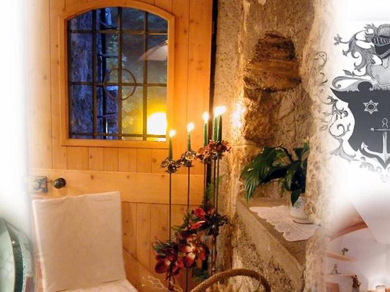 DE3EFA7E9D74F24F9361B68BAA91A34E