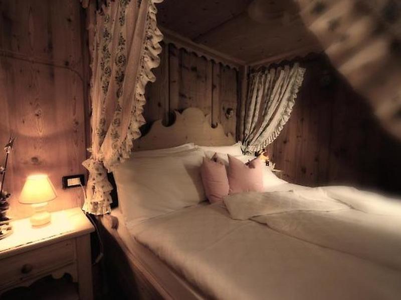 8492F1ED4A81F8245C366E6532B2B857