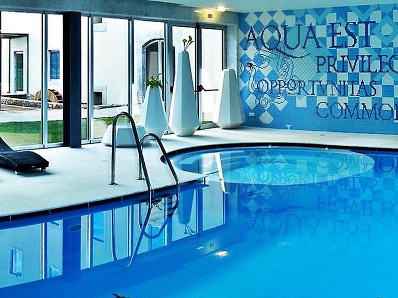 AAB4DD17FF1F0A4DE9D14D5D5606EE08