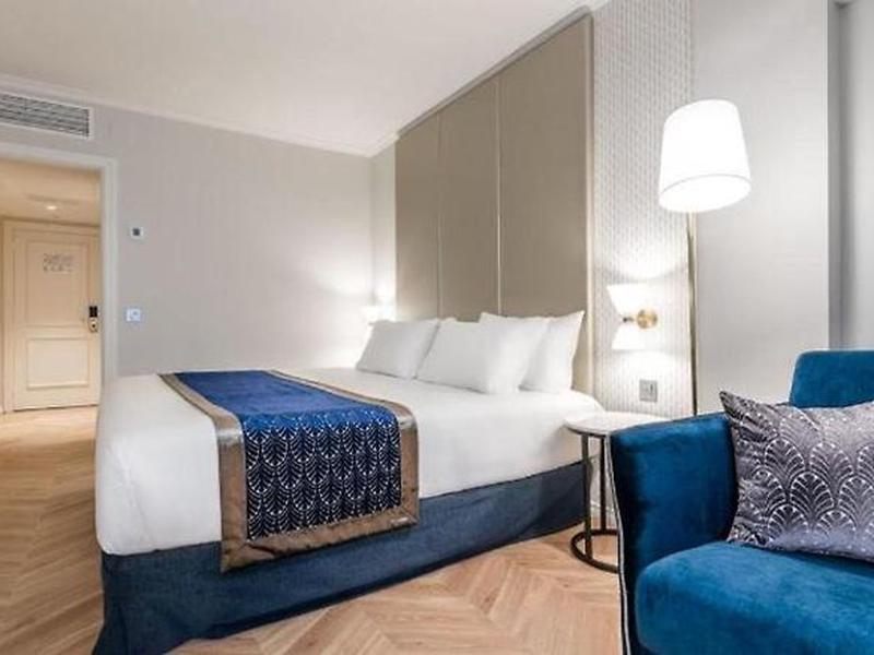 79F12EAD4FECF3B838202EC2B4CAA3E7