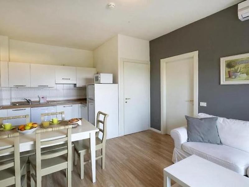 3398609AC18A958DE81744EA262A3740