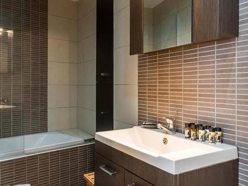 25B51F5E8F7BF1CBE1049892F79F0574