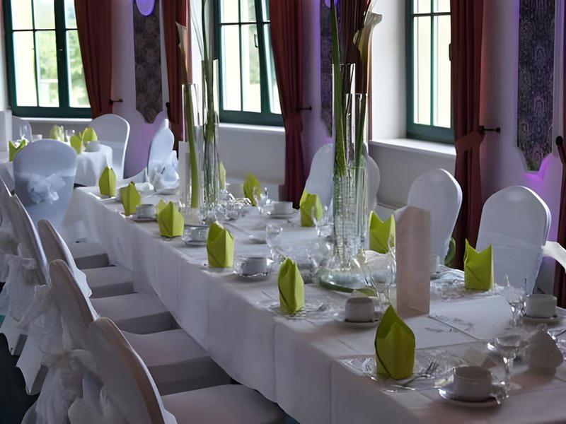 34533A2BA90F8CDAC58401321D4AB037