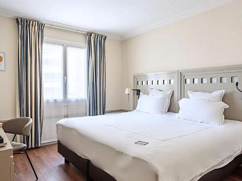 3DA132D04D89BA5F99EF5882A87AF4AD