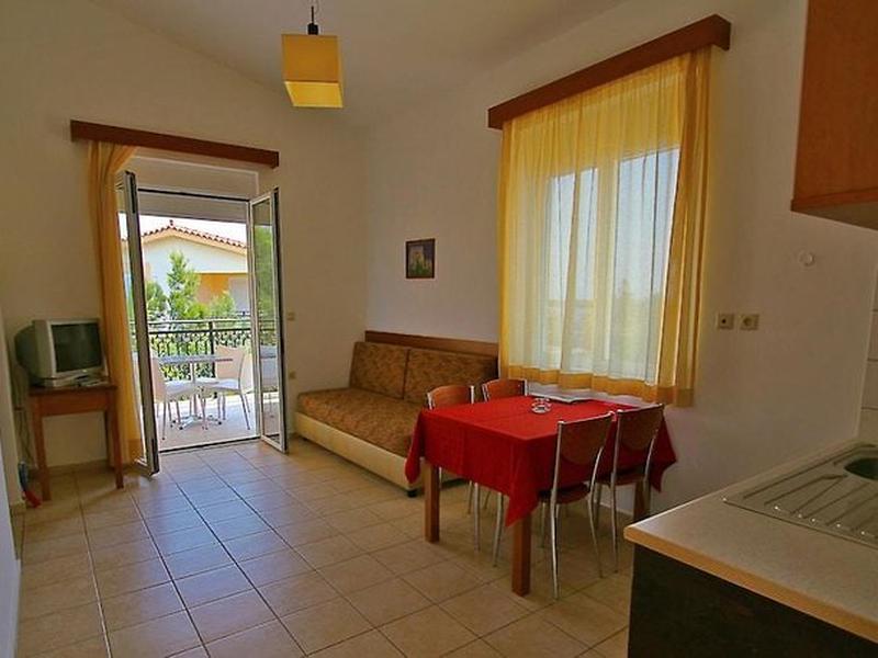 3C73A9416D89550D6138890522FE07B5