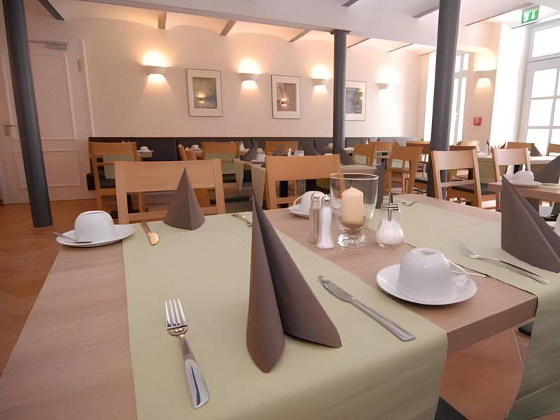 AAD32DA9DC60BE2366396FB651E92C86