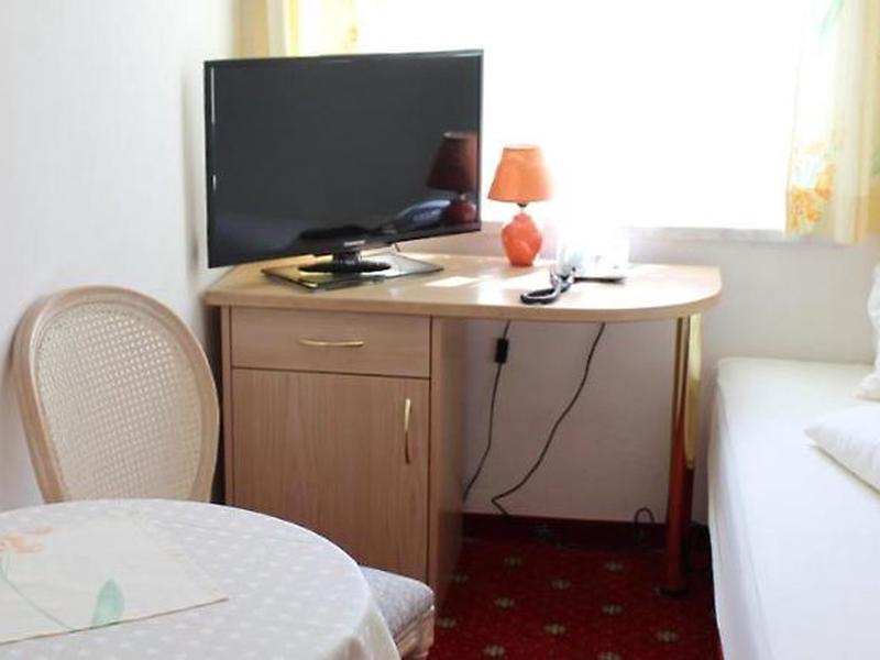 05C608D491EDE98CA360E5D3C302C6AE