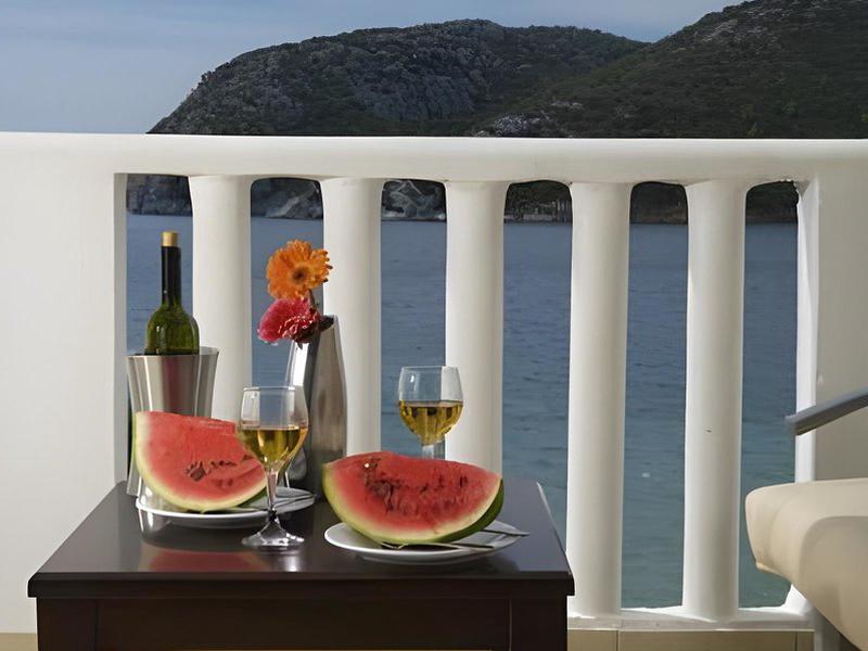 15DE18AA8C93ADB2B462789D423201D2