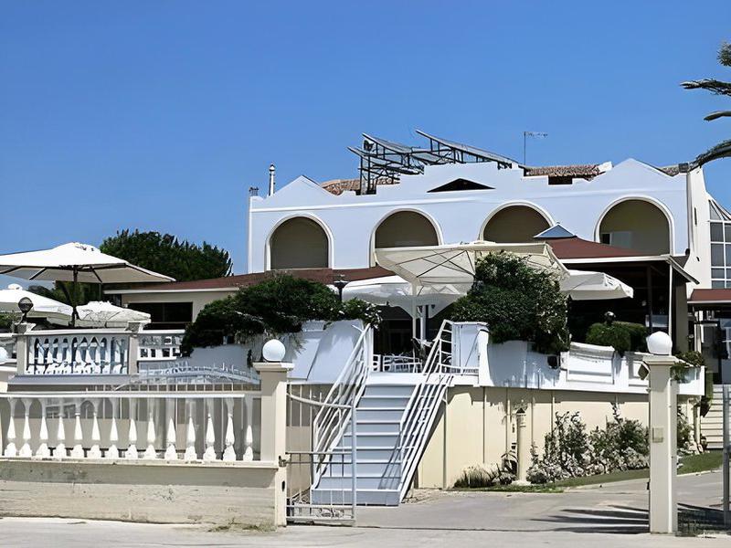 2365645BF3BB99B8FD48C24E926E075A