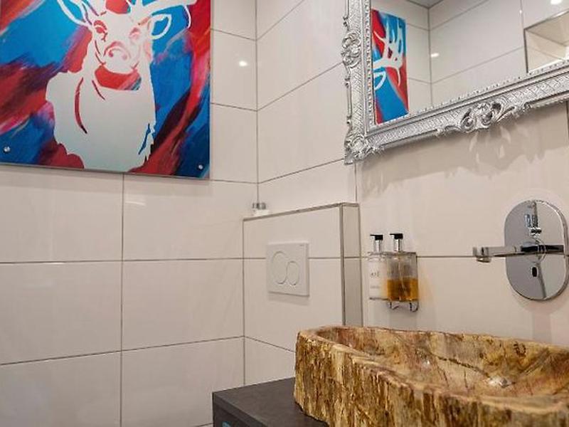 E806E693786D2FB6E6F0B575AD2C0784