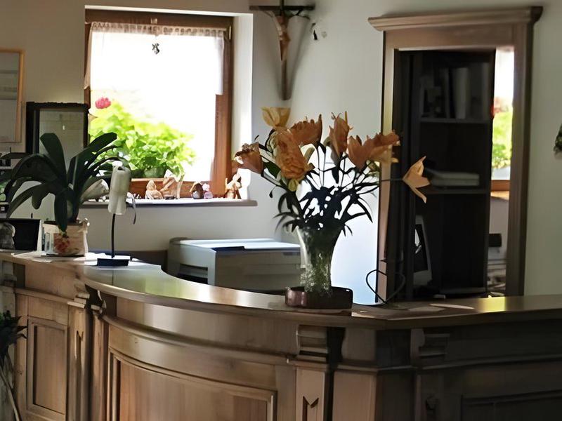 47FB63987F7110BAB32ADC18D92F8302