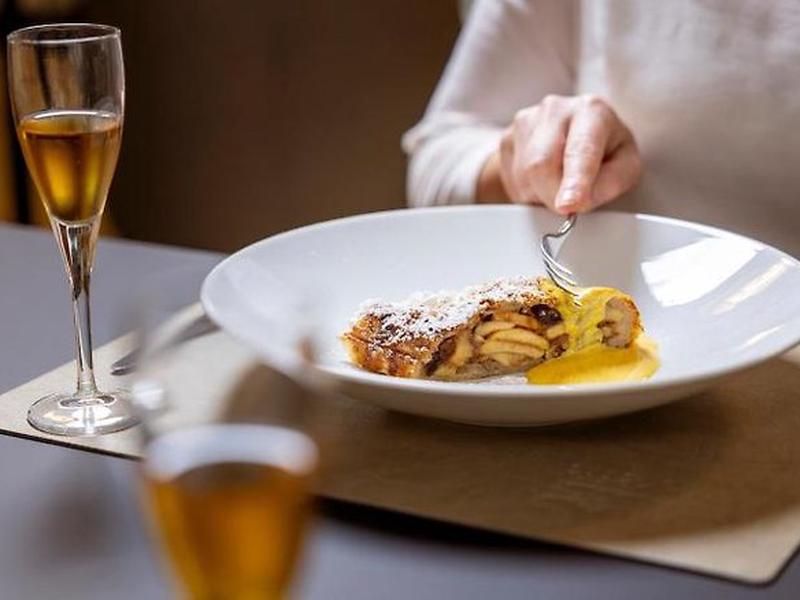 2EC5BAD195ACD8A66EC9B9F76CE8849E