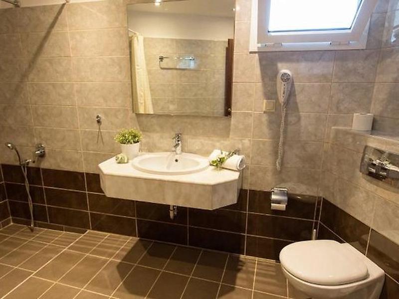 44525CAC40BD6794D5EE3B1FFC67F7E2