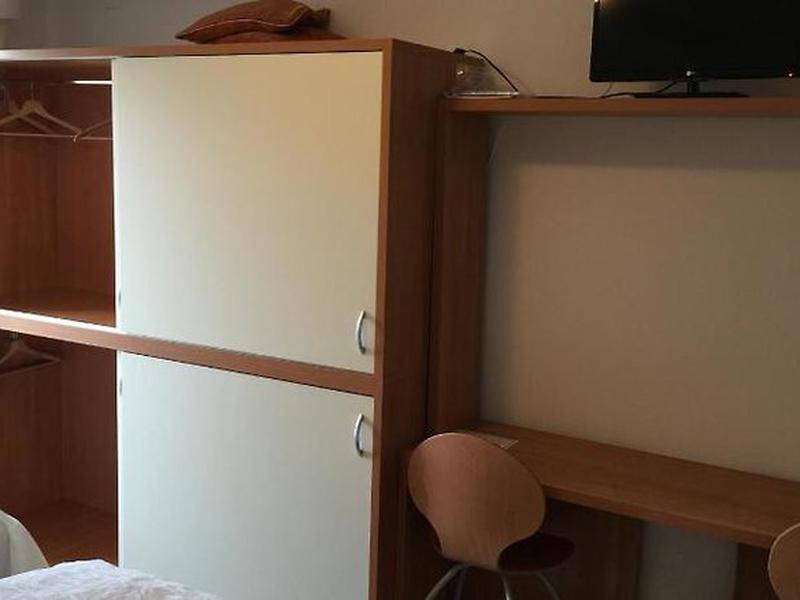 96049DBE83EC3FAD42D9F22BDFE817C0