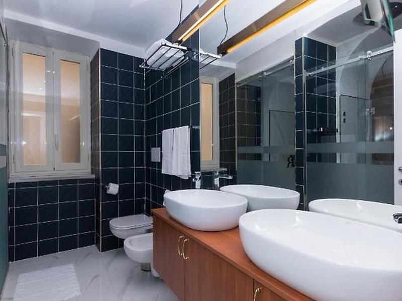 617AE645421F47B38EA5BAD5E59F9A45