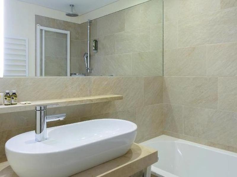 65CEA60F467EBD78648F77FA7C80A95F