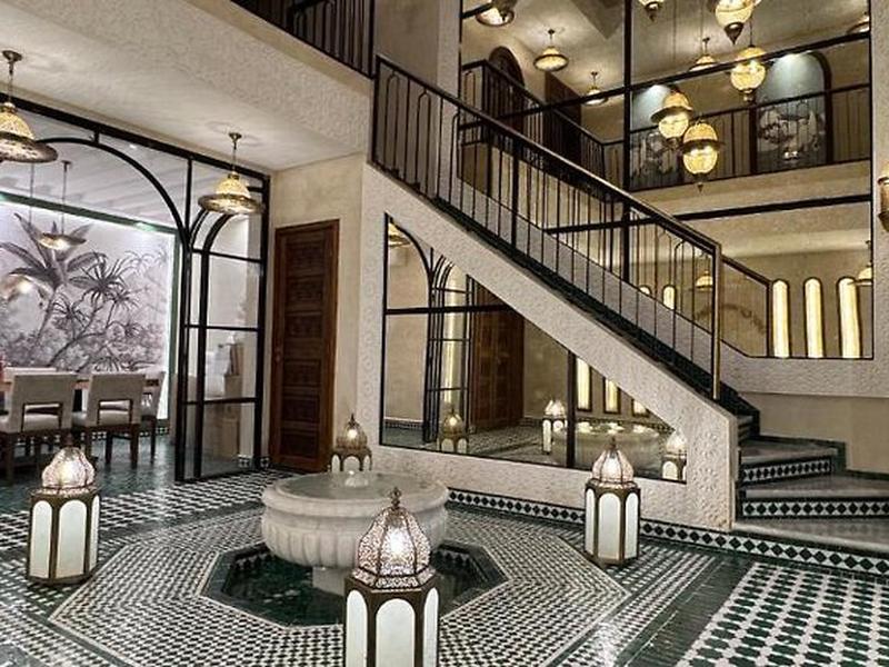 63C96E5262A4F69E2382BCC9E56E1FE2