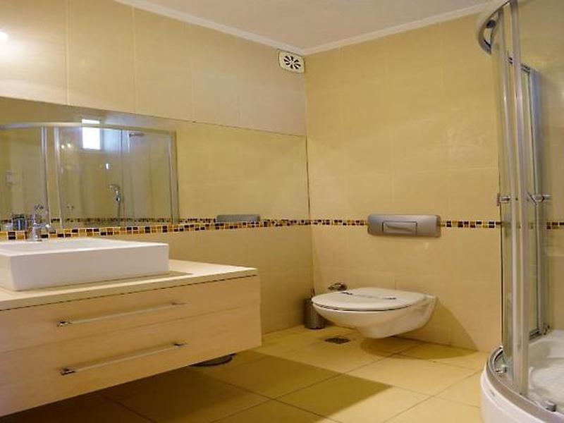 9787EA94957950E2DFA43DAB6606A6AE