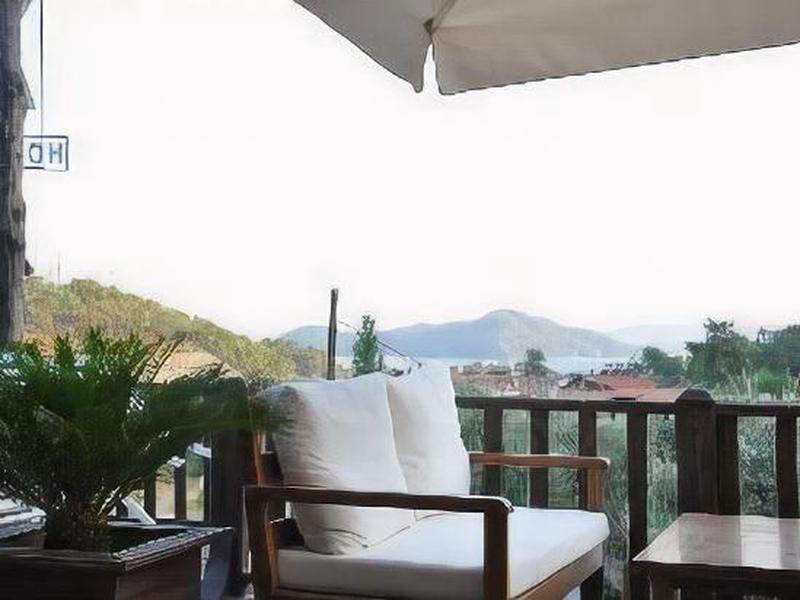 6FE51F8A58B032CCC43DA27B5AF7A8E2