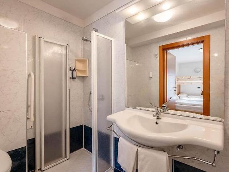 4B8FFBE39E9B6224841114DAB610F659