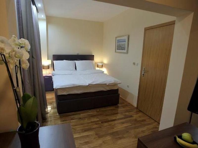 62ED699DB487E27BE8FE8737588B2C1E