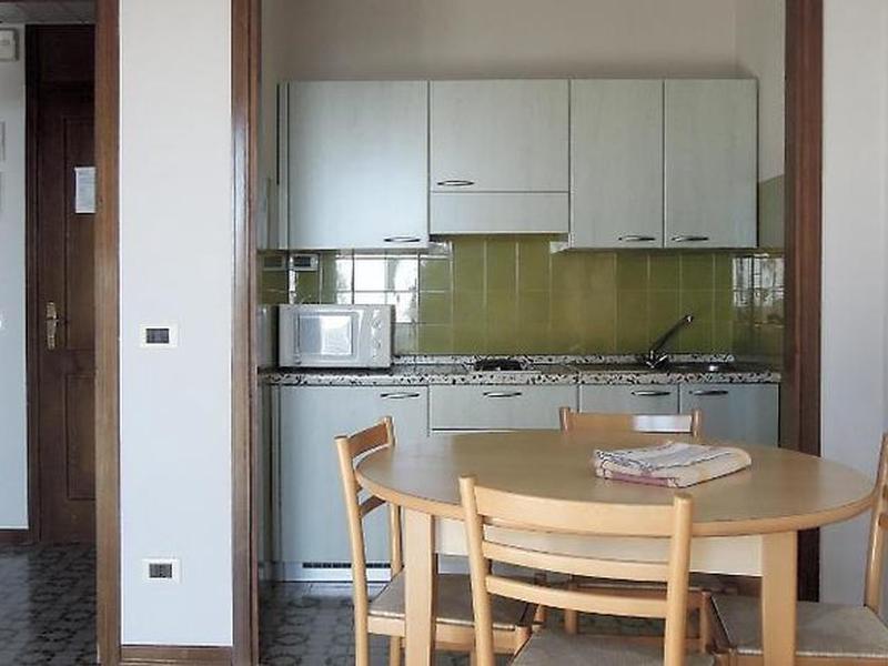 6BA392463FB84BF1942099019C44A4CA