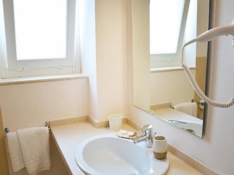 FFAB8C8FCA71057A1C6CABBD1BC167CF