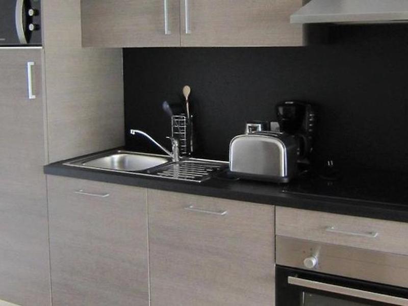 DFAE259BC42326AAB3C2B6B6B4EA8D3F