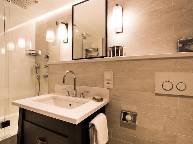 DCD9DE78F31593130B0FA7163F0503AA