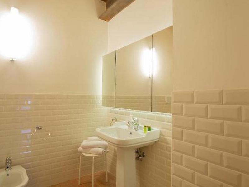 B8F50D089E29188A824F5A8DB5AA7798