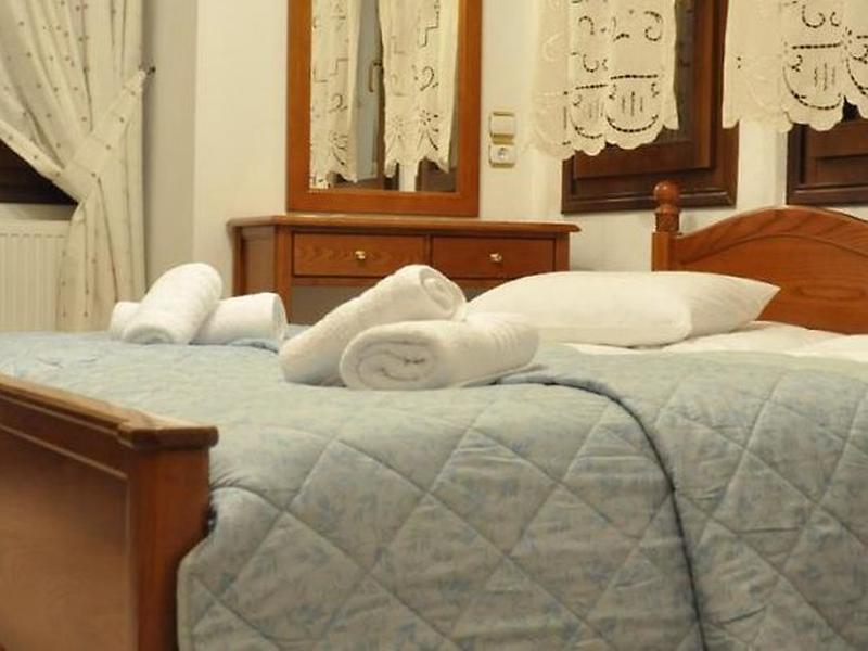 76883BABEE93F16F67D0B683A7AA2483