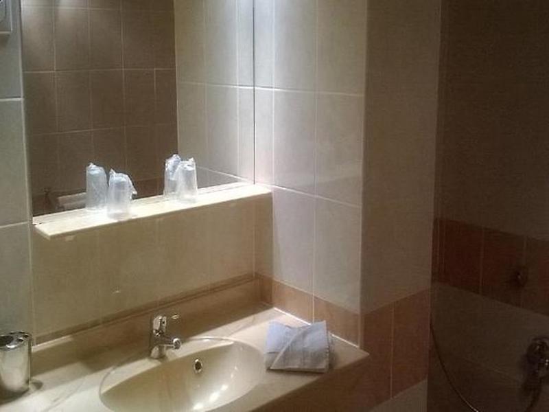 D8FB0BB003A8A04D44B6489F5B16ECCB