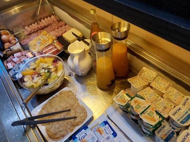 14094FC0AED890A855D843D1B455F508