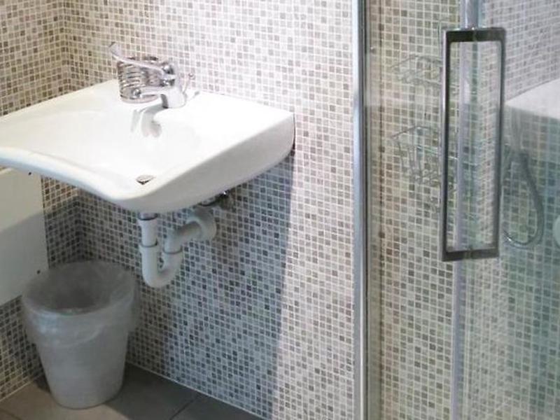 CFA18F6067B50A199792D8D8E78DB037