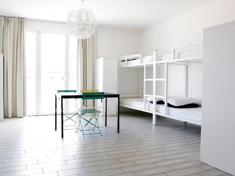 E1E065ACE48B2E816464BA873A0CBFC7