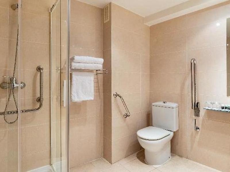 4182180B15BAE79AD177F7D679866A95