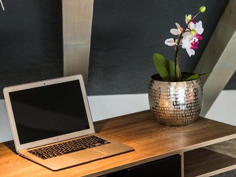 AD2FE77A093855078905731D030A41C3