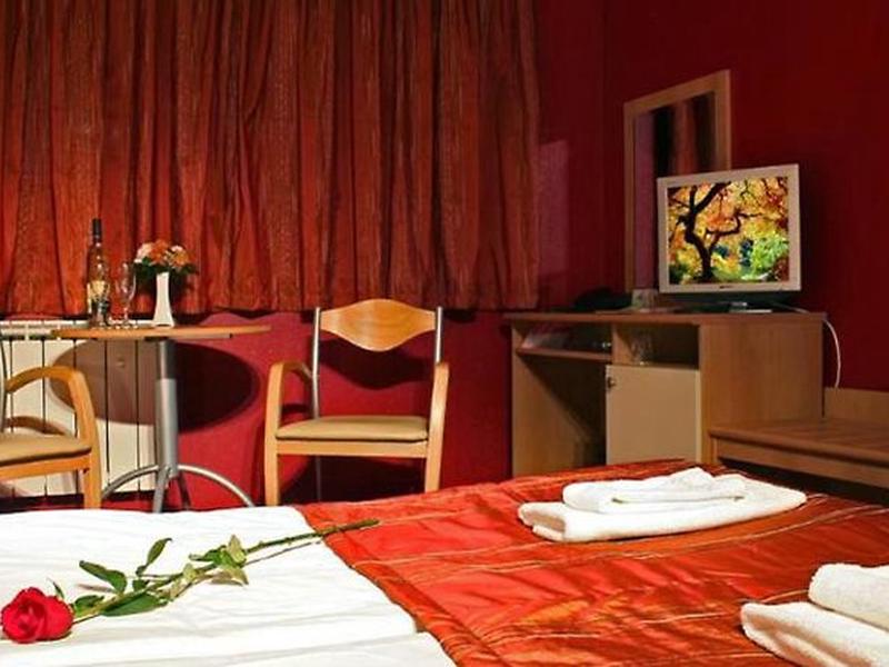 993A695660C7ED756BE083963DB55DF8