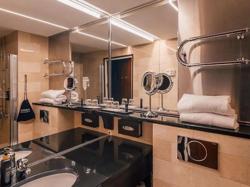 F43BA964BE8652419662B10C0C7D1A5B