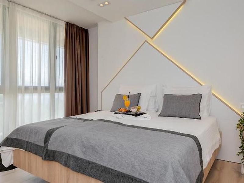 034070F49EBC815669B38BDB3E6CEED8