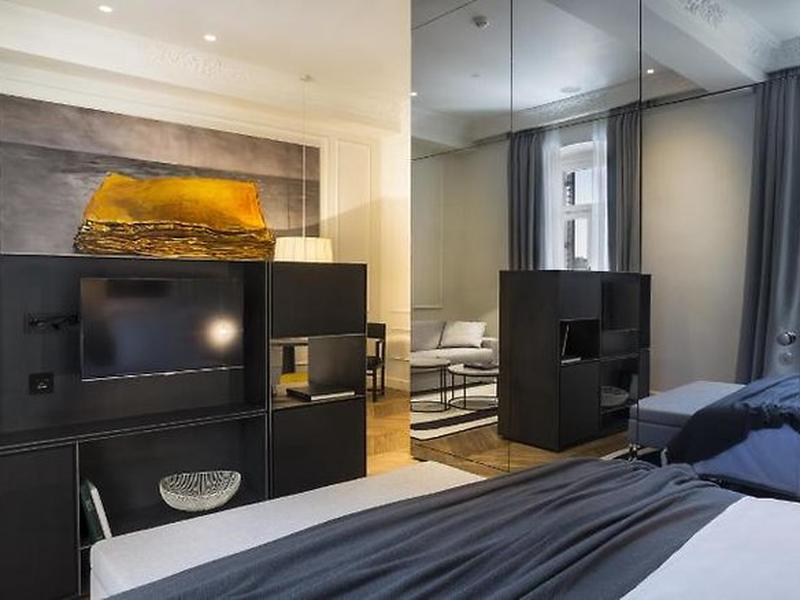 14A08AD421C23DE6BFF0DFB4B136A0C2